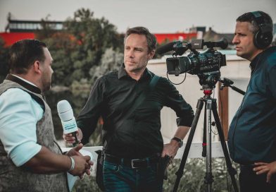Two hours long interview with the current mayor candidate