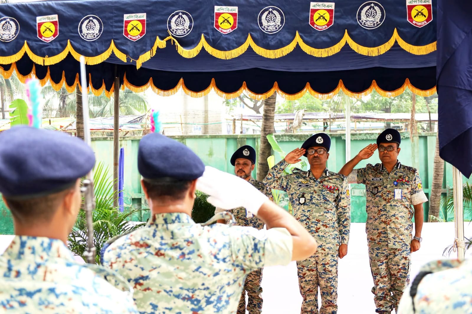 কর্মতৎপরতা পর্যালোচনায় আব্দুল্লাহপুরে ১ এপিবিএন-এর বার্ষিক পরিদর্শন সম্পন্ন